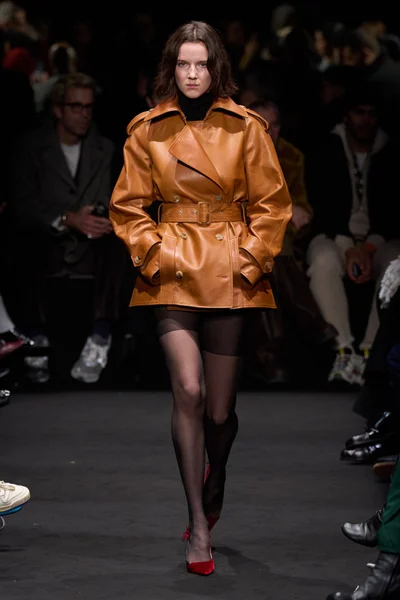 Look 36